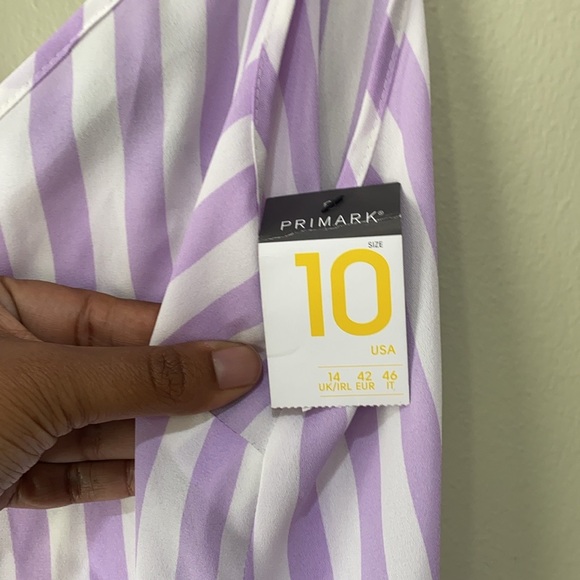 🎃3 for $10 primark white and slacander striped tank - Picture 3 of 3